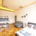 Dzīvoklis Dzirnavu Center *