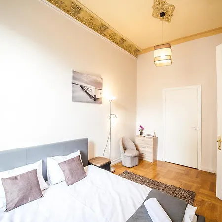 Dzirnavu Center Apartment