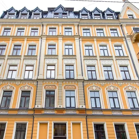 Apartment Dzirnavu Center Riga