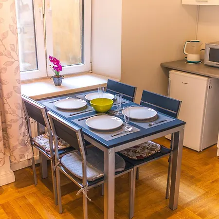 Dzirnavu Center Apartamento Riga
