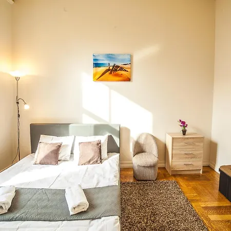 Apartment Dzirnavu Center