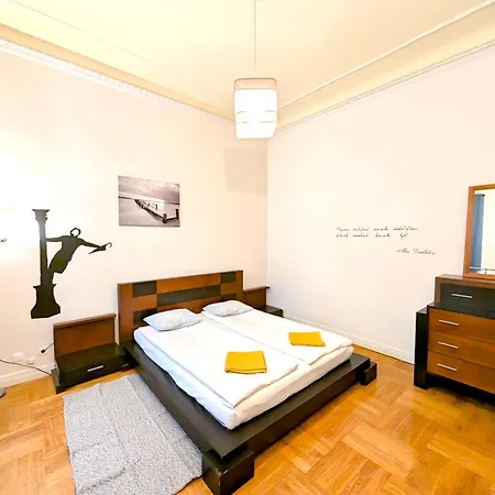 Apartment Dzirnavu Center *