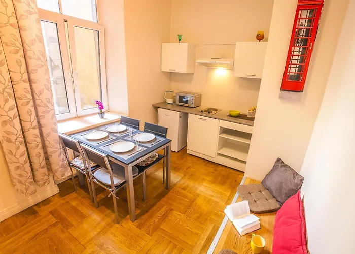 Dzirnavu Center Apartment Riga
