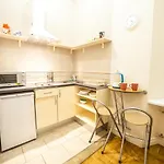 Dzirnavu Center Апартаменты Рига